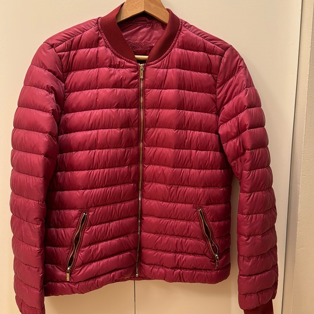 Cherry 🍒 color down jacket in Size M - Massimo Dutti